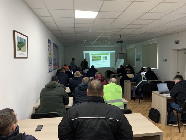 Детальніше про статтю Навчання для старших механіків та операторів Континентал фармерз груп