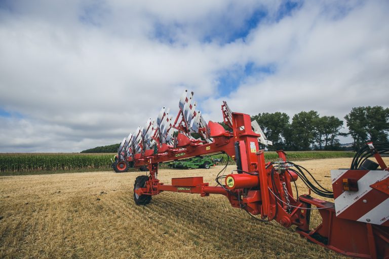 Детальніше про статтю Переваги плугів OPaLL-AGRI ORION