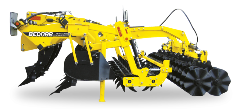 Детальніше про статтю Якісний обробіток ґрунту за один прохід з BEDNAR TERRALAND PROFI