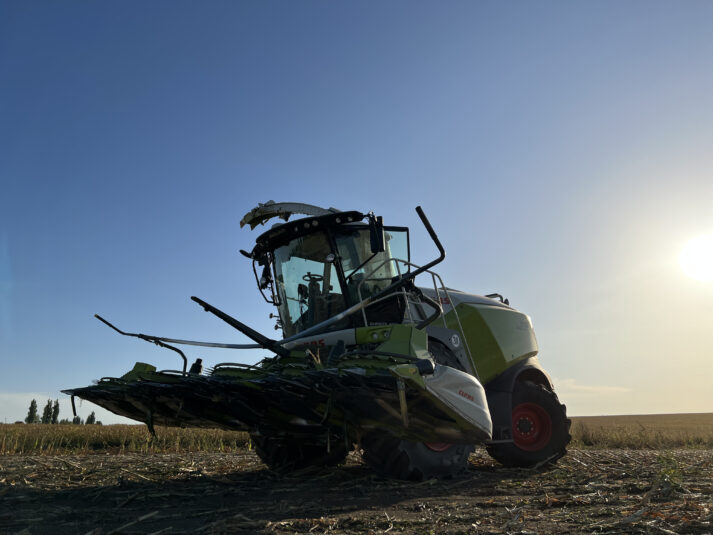 Детальніше про статтю Демонстрація CLAAS JAGUAR 960 в Хмельницькій області
